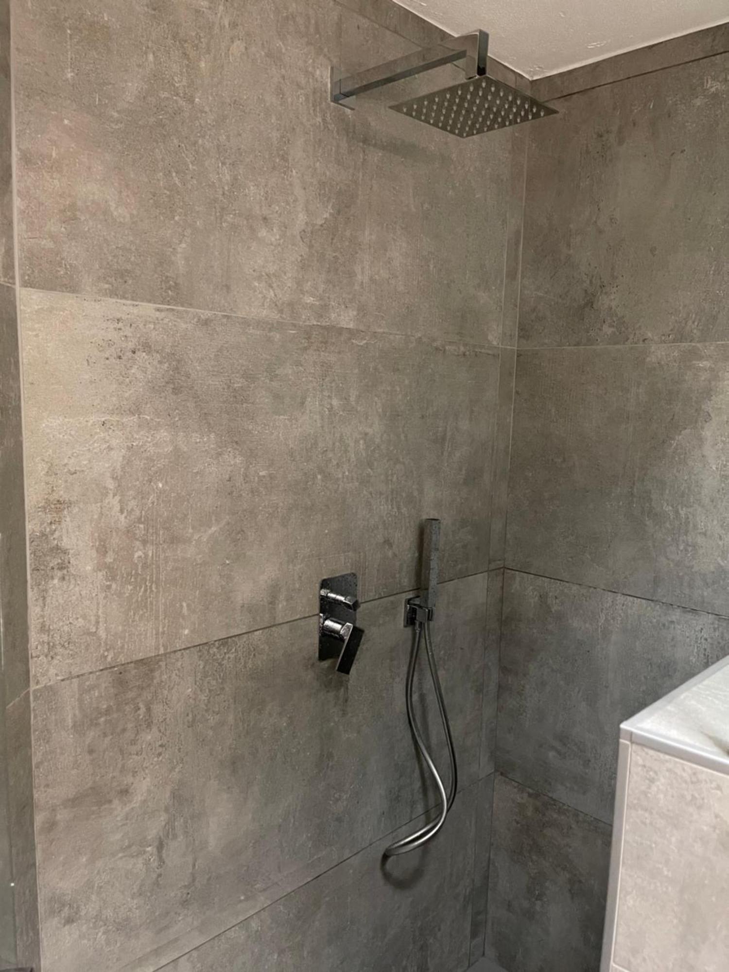 Apartamento Bilocale Zona Navigli Milán Exterior foto