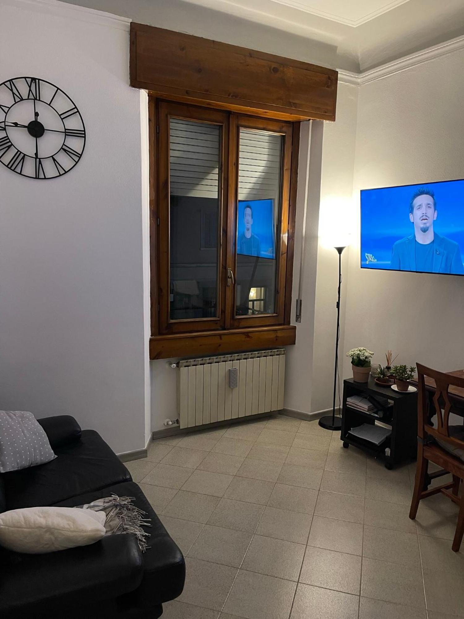 Apartamento Bilocale Zona Navigli Milán Exterior foto