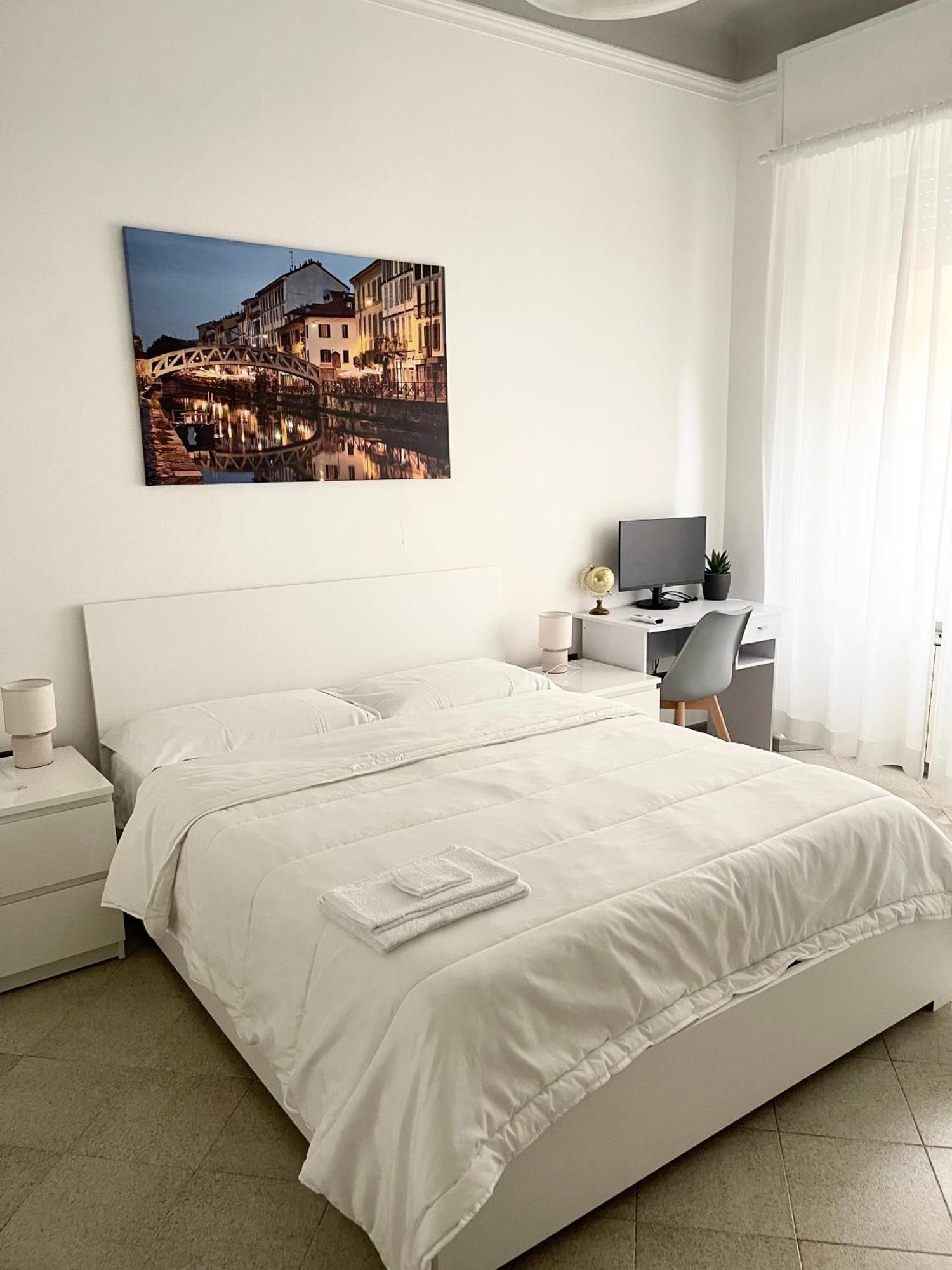 Apartamento Bilocale Zona Navigli Milán Exterior foto